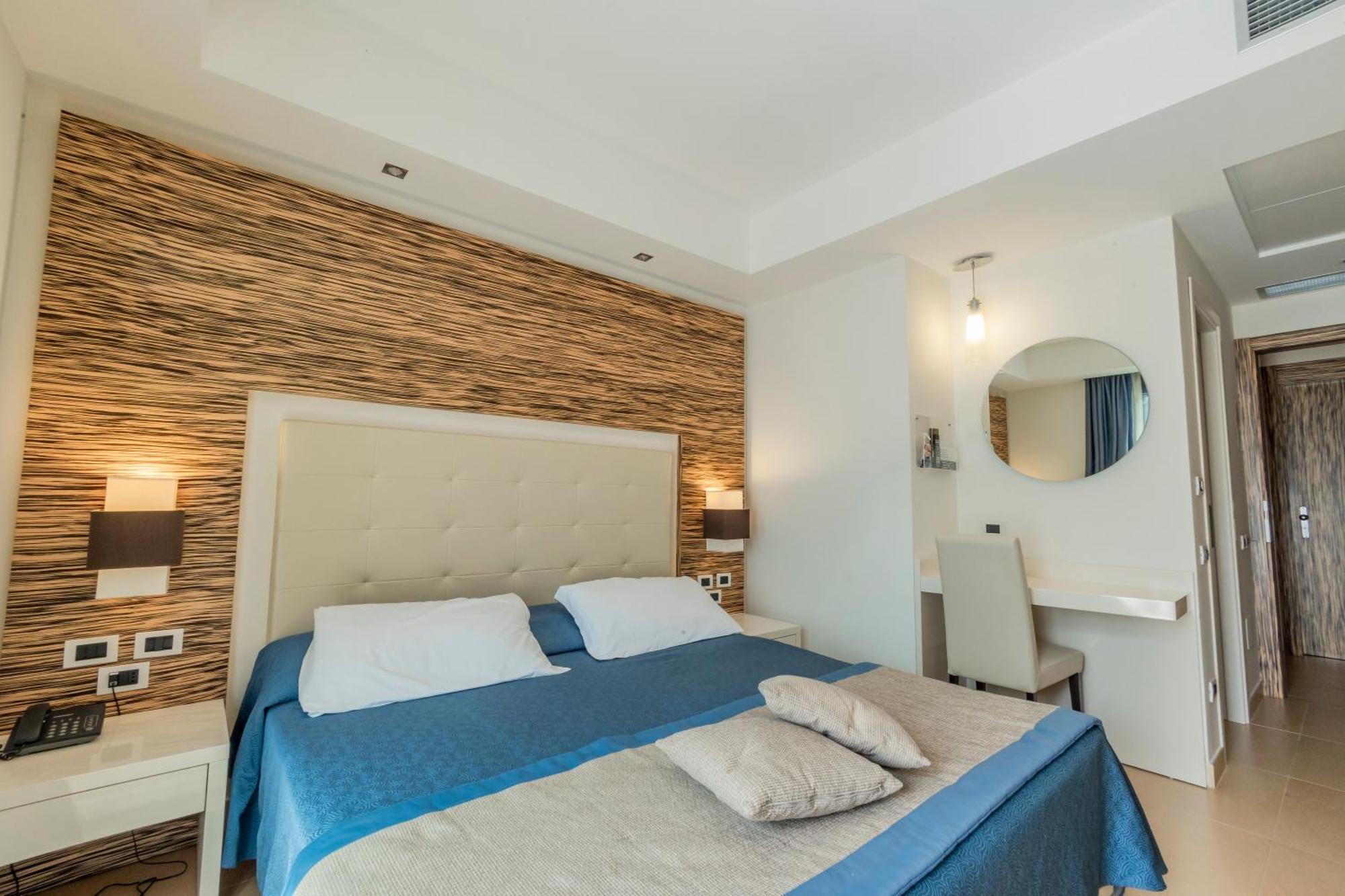 Prince Franklyn Hotel Санта Мария ди Кастелабате Екстериор снимка