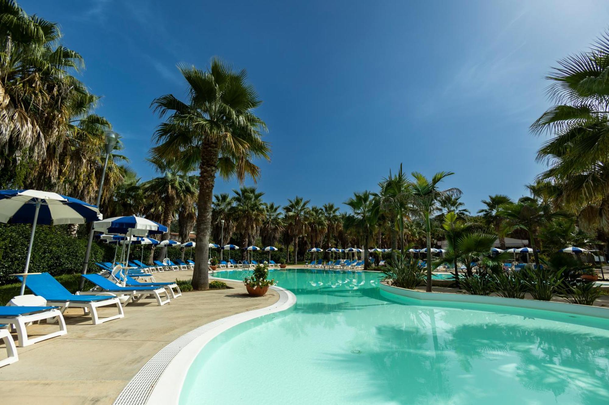 Prince Franklyn Hotel Санта Мария ди Кастелабате Екстериор снимка